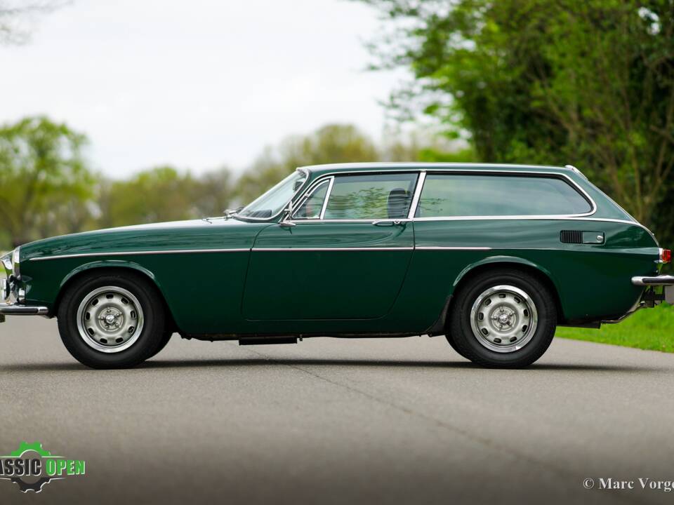 Image 3/34 of Volvo 1800 ES (1972)