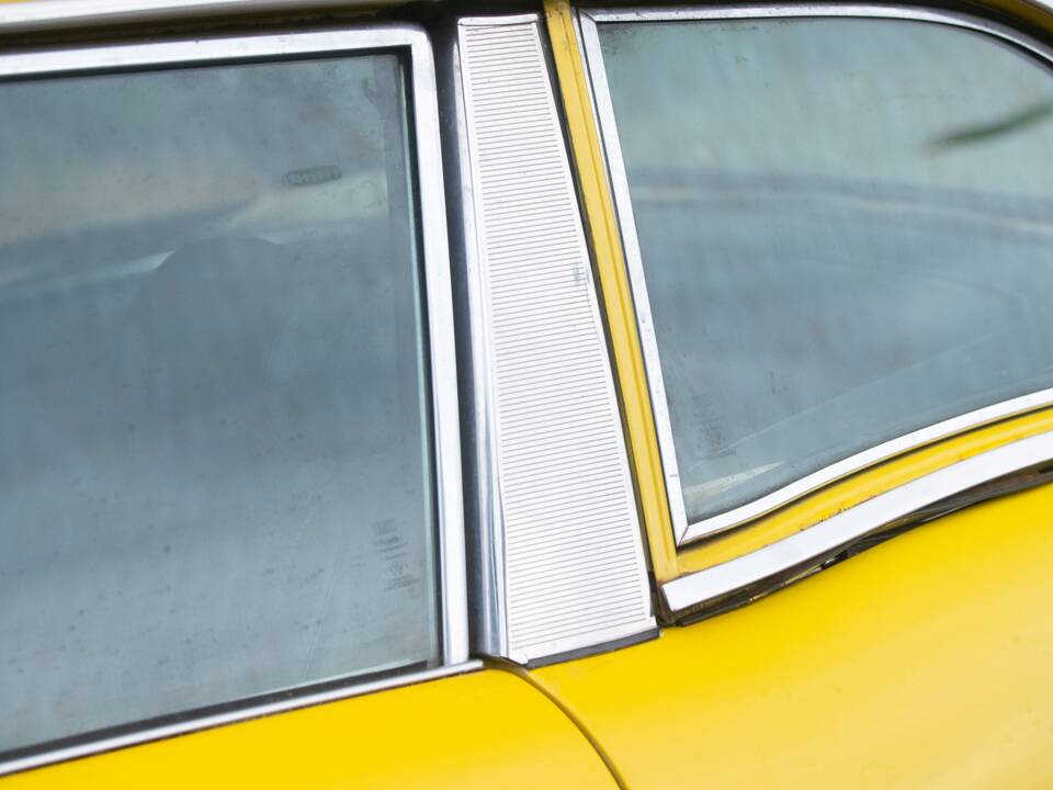 Obraz 25/50 pojazdu Triumph Stag (1975)