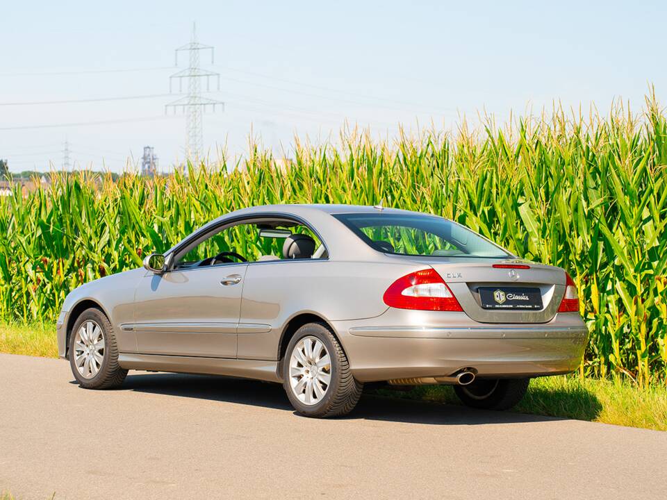 Image 5/49 of Mercedes-Benz CLK 280 (2006)