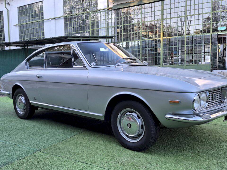 Image 9/54 de FIAT 1300 Vignale (1965)