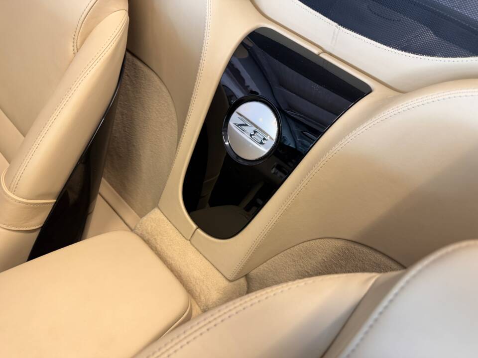 Bild 17/19 von BMW Z8 (2002)