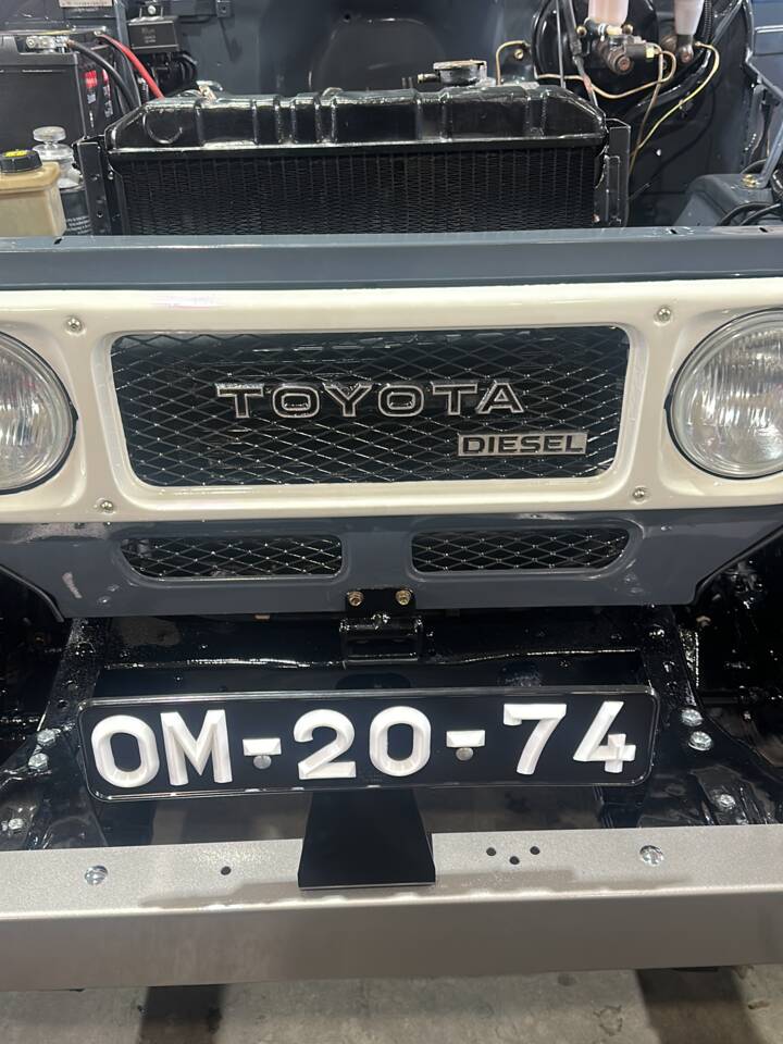 Image 28/50 of Toyota Land Cruiser BJ 40 (1981)