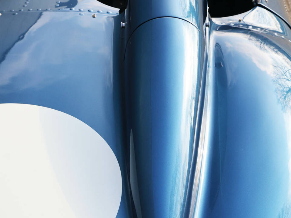 Image 15/60 of Jaguar D-Type (1967)