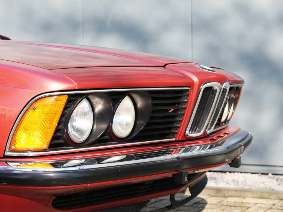 Image 13/50 of BMW 633 CSi A (1977)