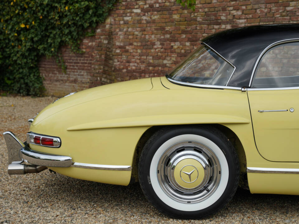 Imagen 45/50 de Mercedes-Benz 300 SL Roadster (1961)