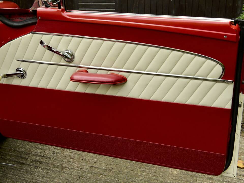 Immagine 41/50 di Ford Fairlane 500 Skyliner (1958)