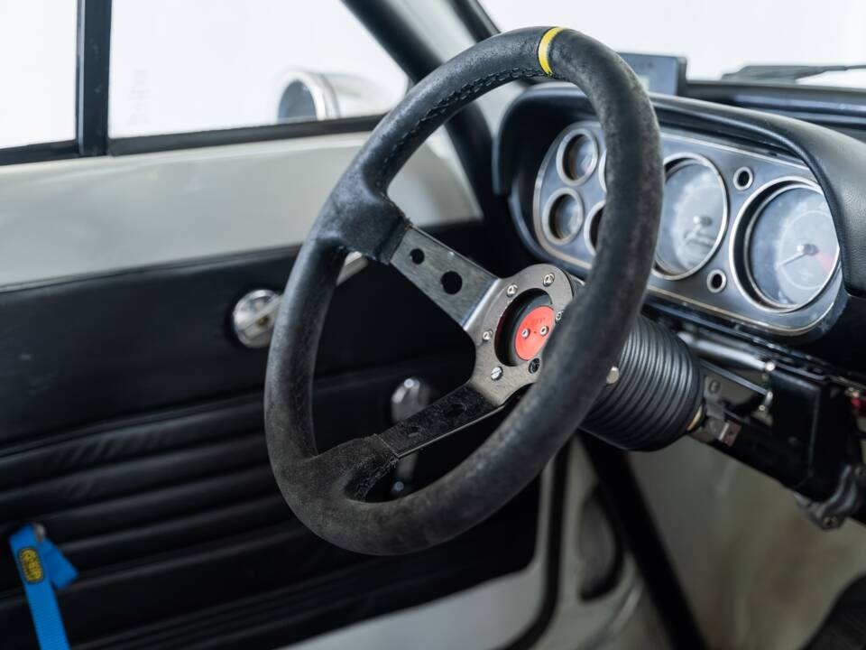 Image 10/47 de Ford Escort RS 2000 (1975)