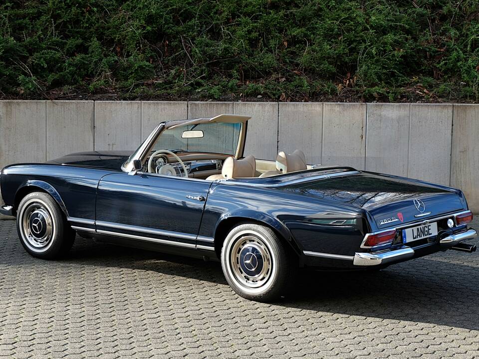 Immagine 9/66 di Mercedes-Benz 280 SL (1969)