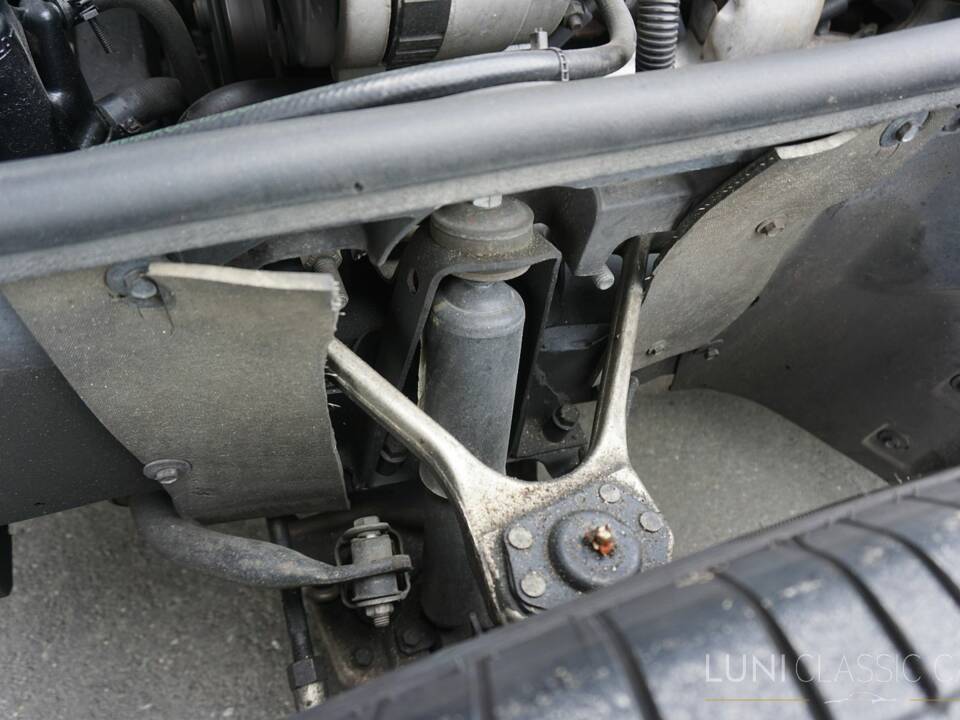 Afbeelding 42/45 van Chevrolet Corvette Convertible (1988)