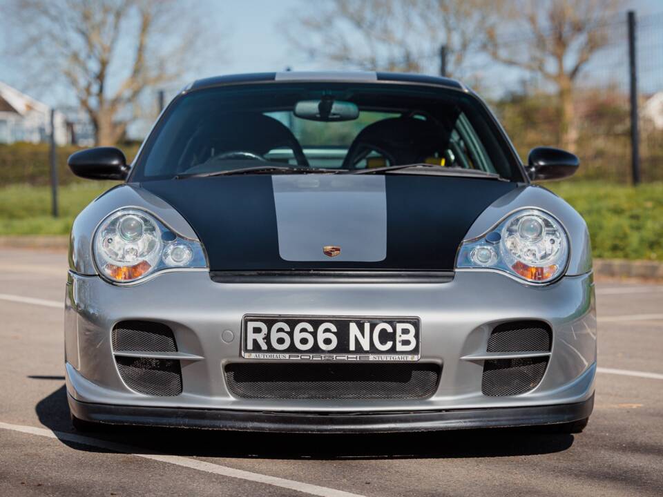 Bild 6/50 von Porsche 911 GT2 (2002)