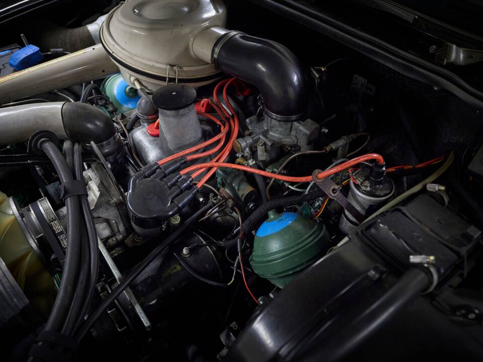 Image 86/97 of Citroën DS 20 Chapron (1972)