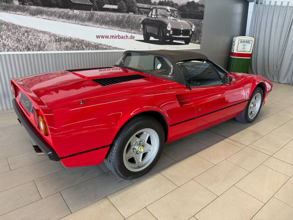 Afbeelding 9/21 van Ferrari 308 GTSi (1982)
