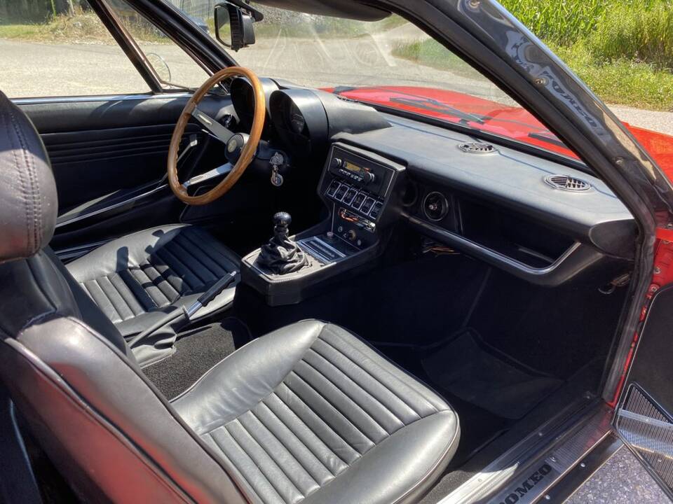 Image 2/8 of Alfa Romeo Montreal (1973)
