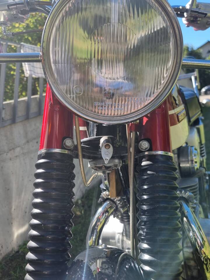 Image 51/63 of Honda CB 250 K2 (1970)