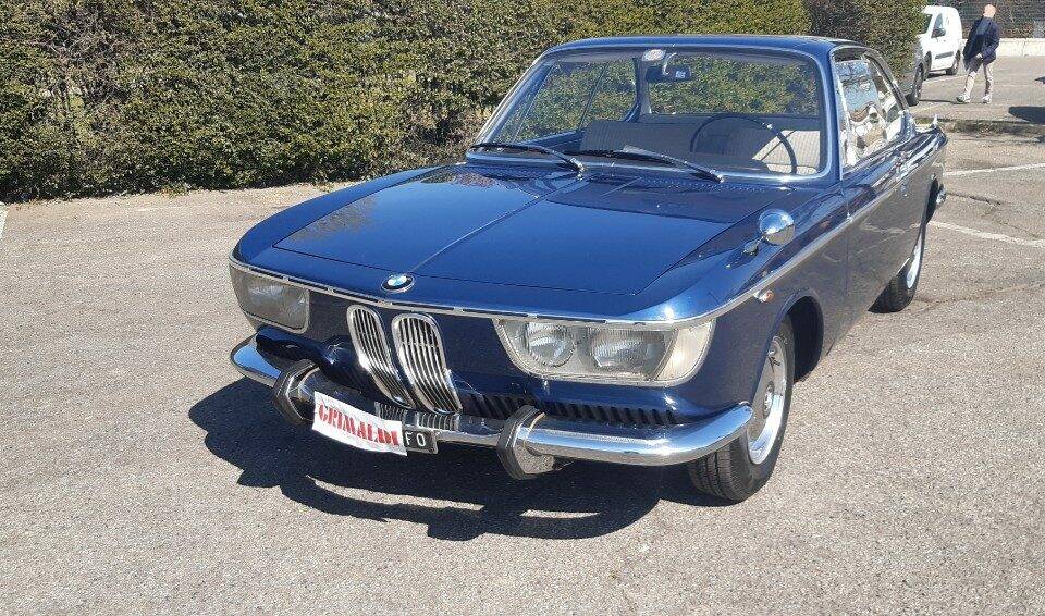 Image 11/49 of BMW 2000 CS (1968)