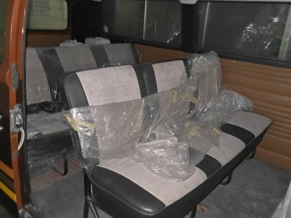 Bild 2/8 von Volkswagen T2c Kombi (1978)