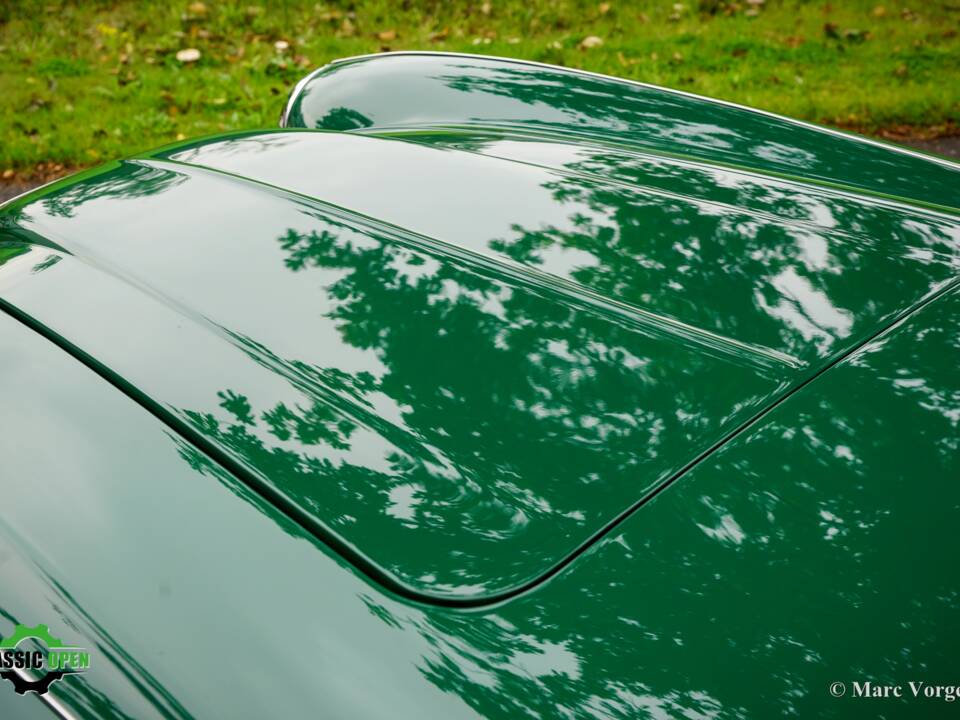 Image 33/59 of Austin-Healey 100&#x2F;6 (BN6) (1958)
