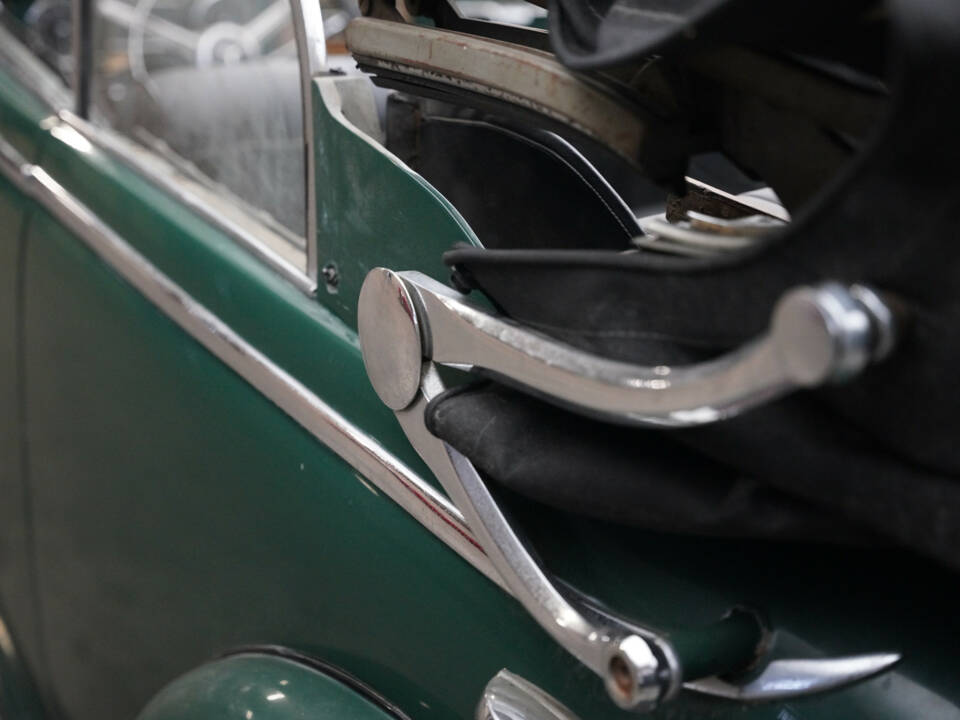 Image 47/50 of Mercedes-Benz 220 Cabriolet B (1952)