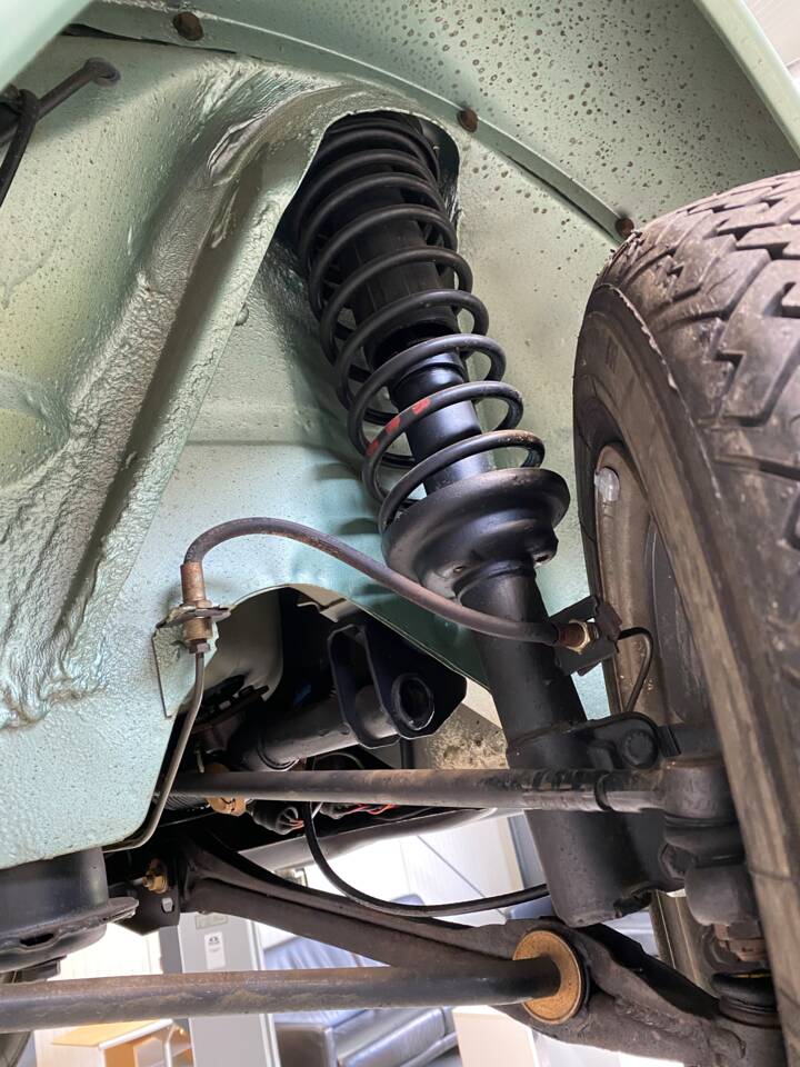 Image 64/96 of Volkswagen Beetle 1303 (1980)