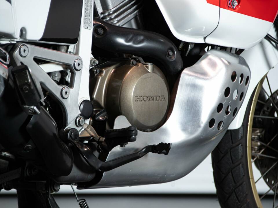 Bild 7/50 von Honda DUMMY (1992)