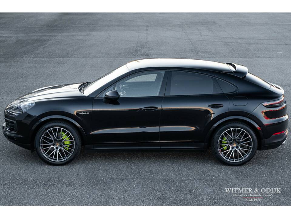 Image 14/32 of Porsche Cayenne Coupé E-Hybrid (2020)