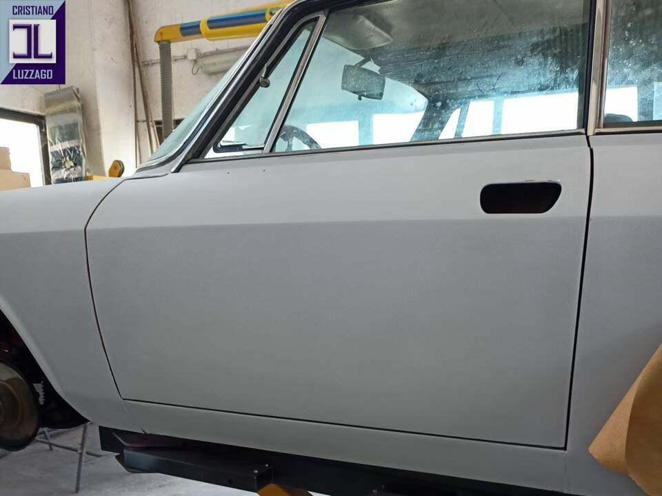 Bild 72/79 von Alfa Romeo 2000 GT Veloce (1971)