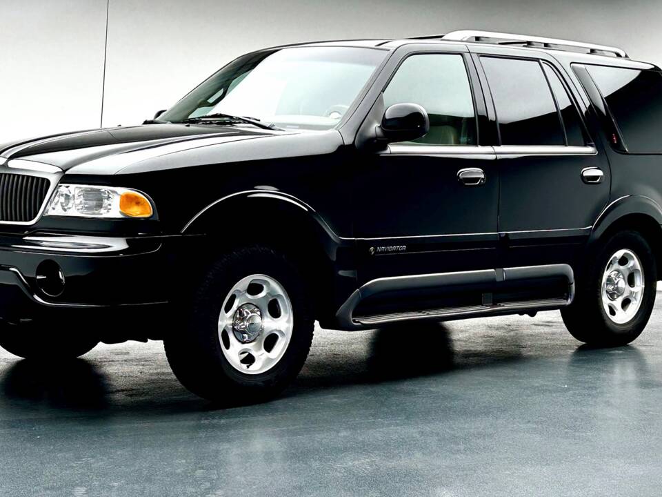 Bild 3/17 von Lincoln Navigator (1998)