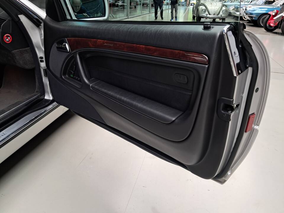 Bild 19/41 von Mercedes-Benz SL 320 (1998)