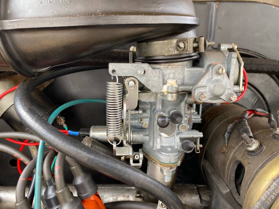 Image 33/34 of Volkswagen Karmann Ghia 1600 (1970)