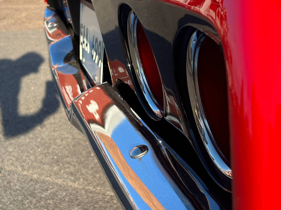Image 23/100 of Chevrolet Camaro (1970)