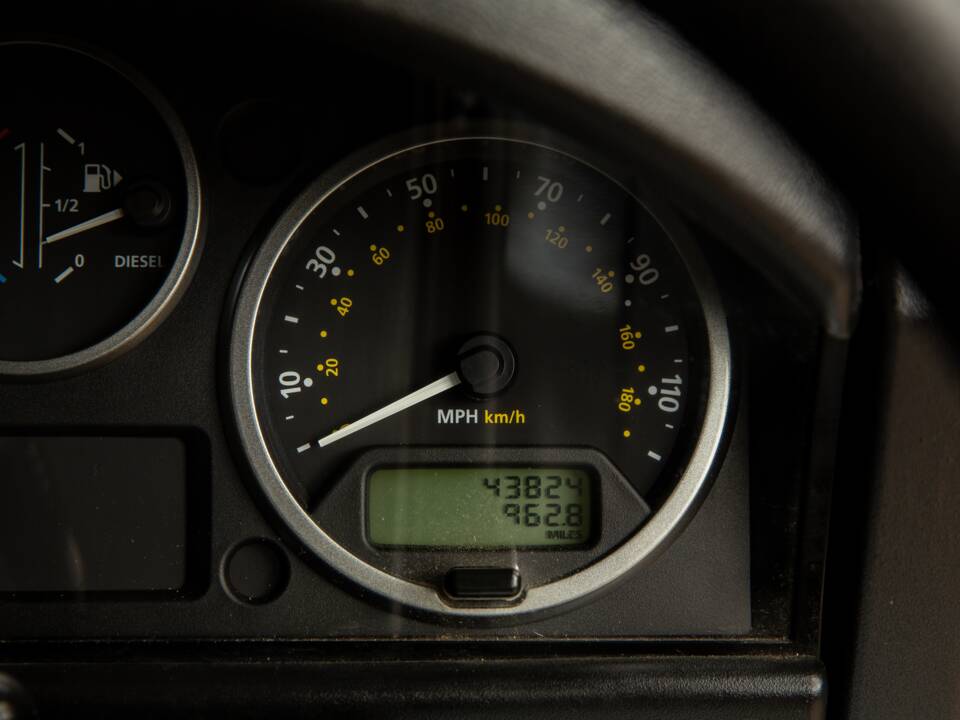 Bild 11/50 von Land Rover Defender 90 TD4 (2008)