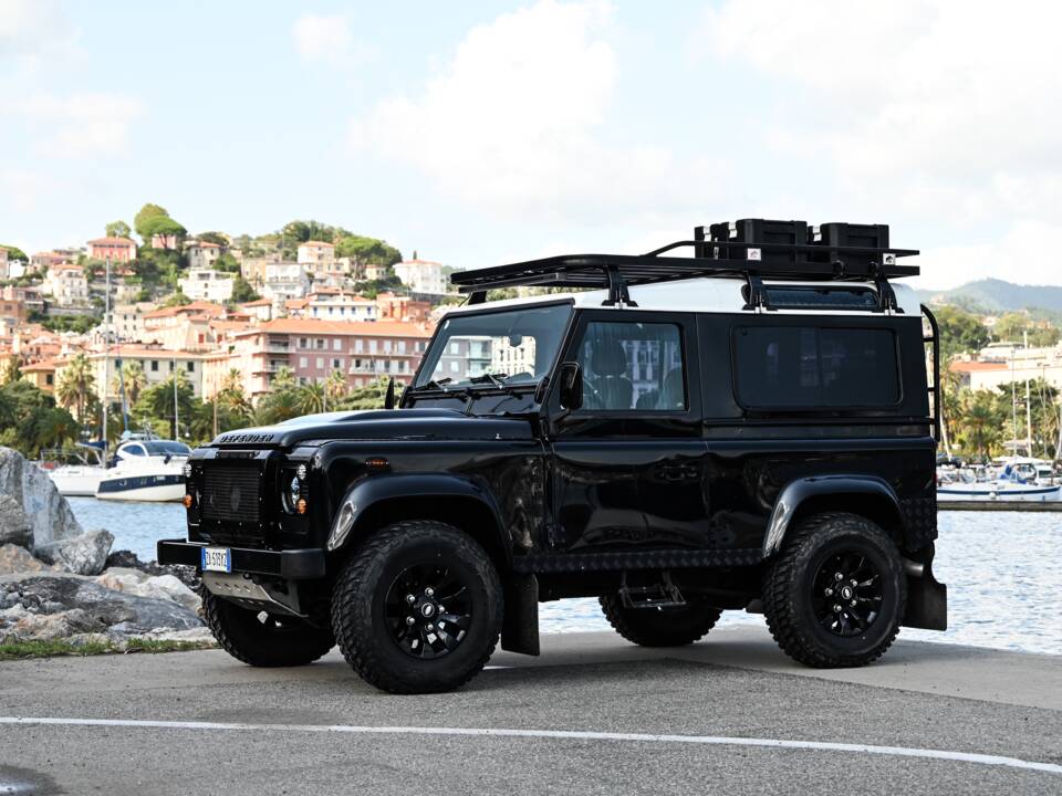 Image 5/70 of Land Rover Defender 90 TD4 (2007)