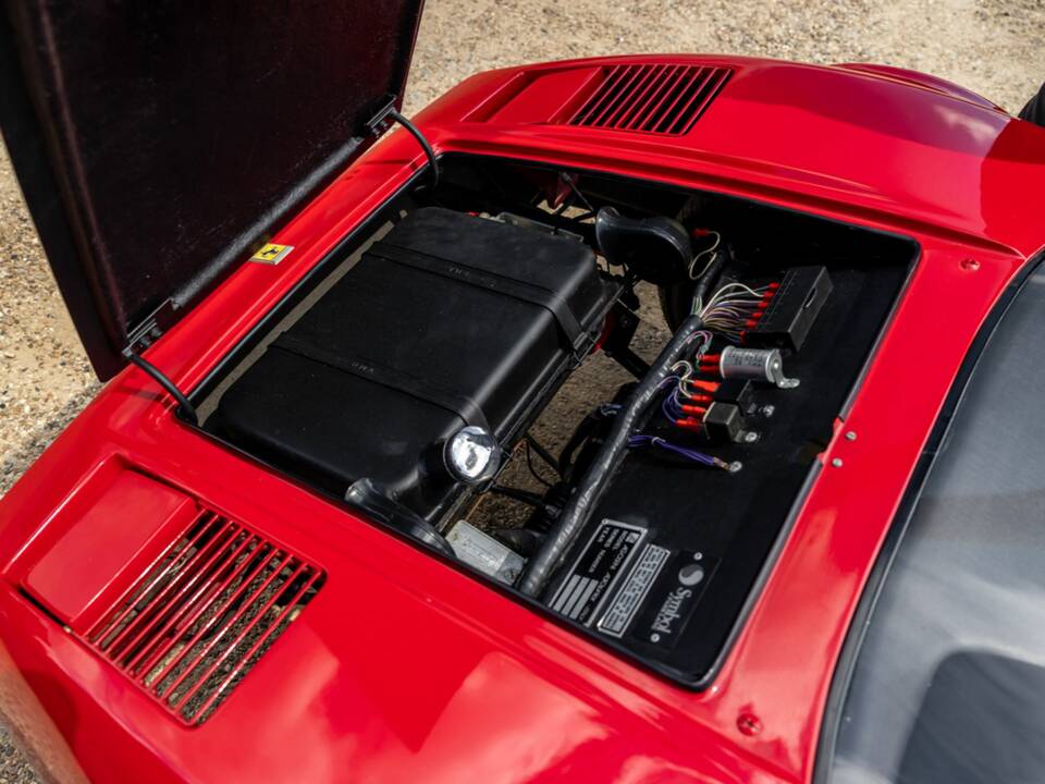 Afbeelding 8/44 van Ferrari 308 GTB Quattrovalvole (1984)