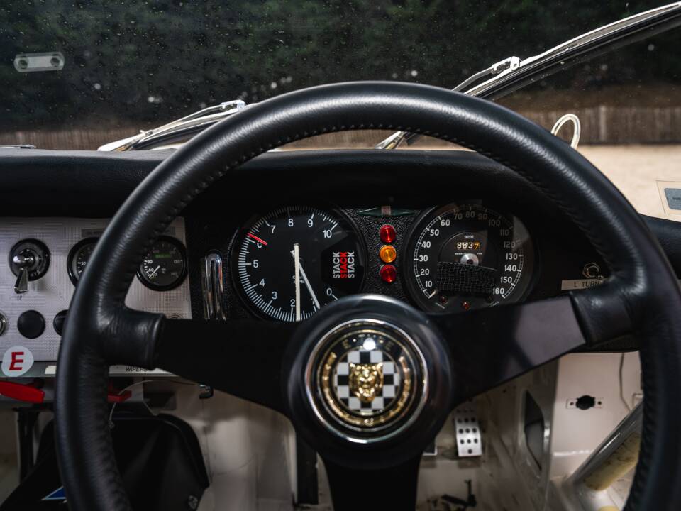 Afbeelding 22/46 van Jaguar E-Type 3.8 (1962)