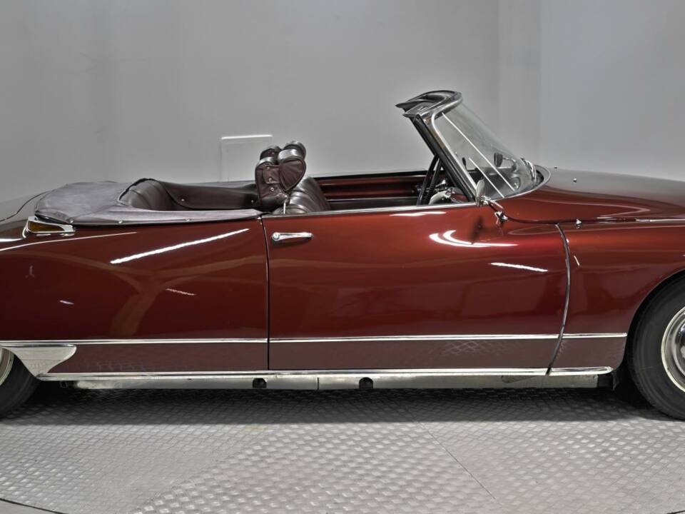 Imagen 12/50 de Citroën DS 19 Chapron (1961)