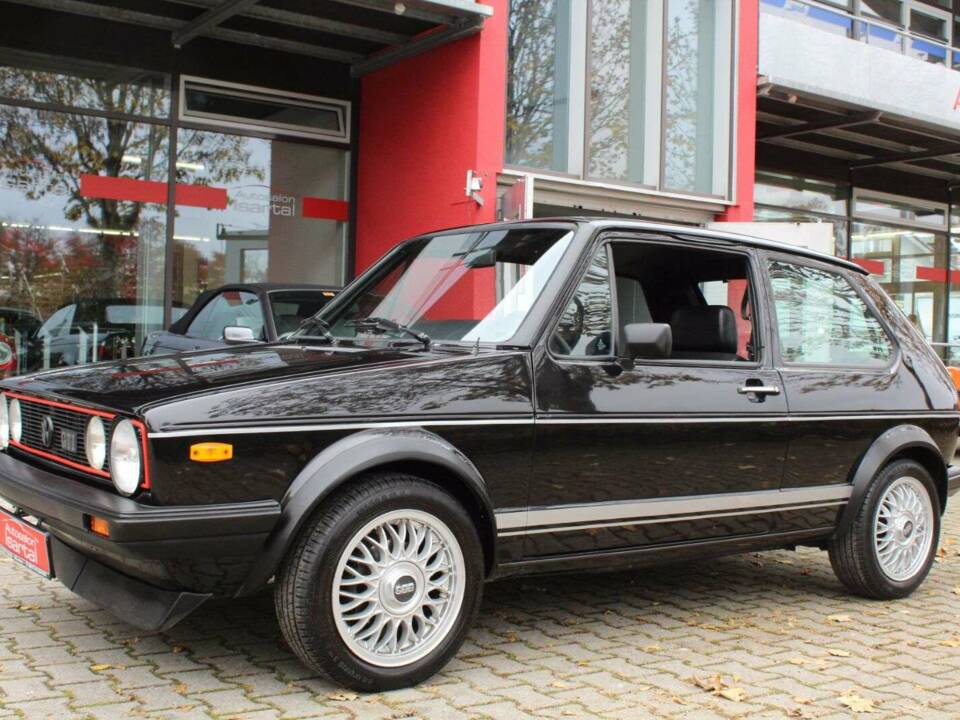 Image 1/14 of Volkswagen Golf Mk I GTI 1.8 (1983)