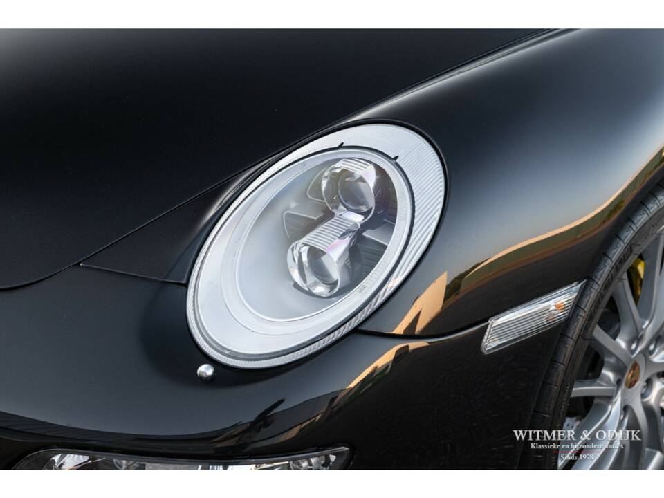 Bild 14/28 von Porsche 911 Carrera 4S (2004)