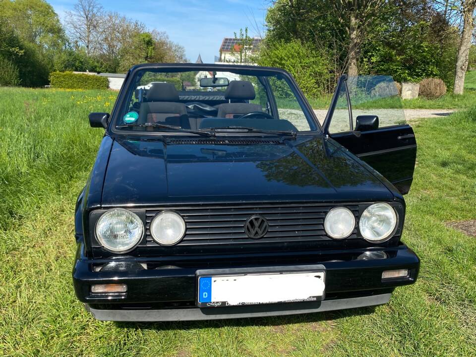 Bild 7/14 von Volkswagen Golf Mk I Convertible 1.8 (1992)