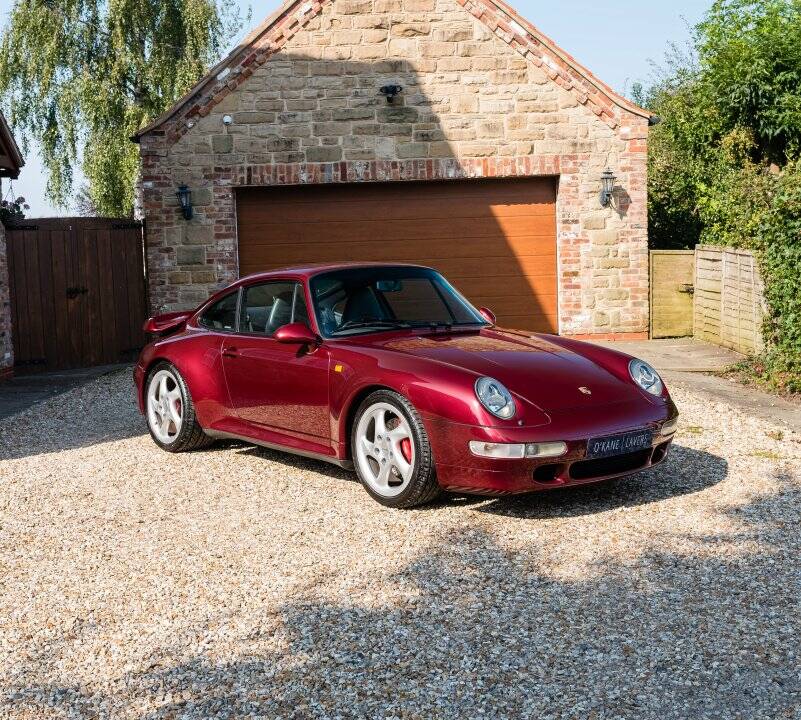 Imagen 52/57 de Porsche 911 Turbo (1995)