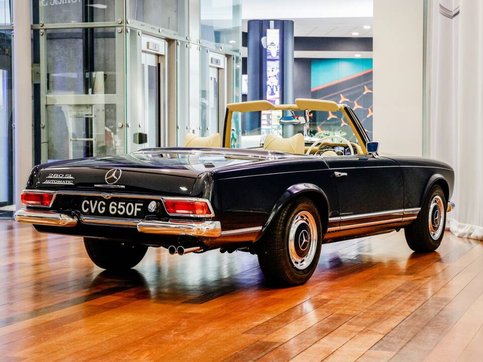 Image 3/31 de Mercedes-Benz 280 SL (1968)