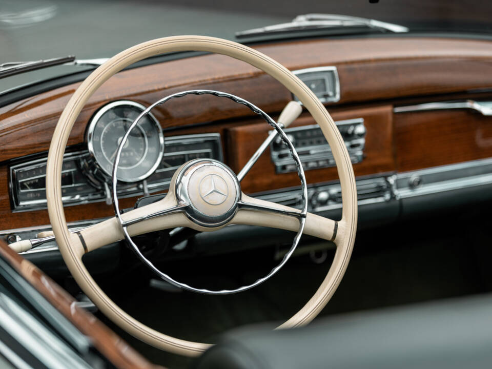 Image 23/31 de Mercedes-Benz 300 c Cabriolet D (1956)