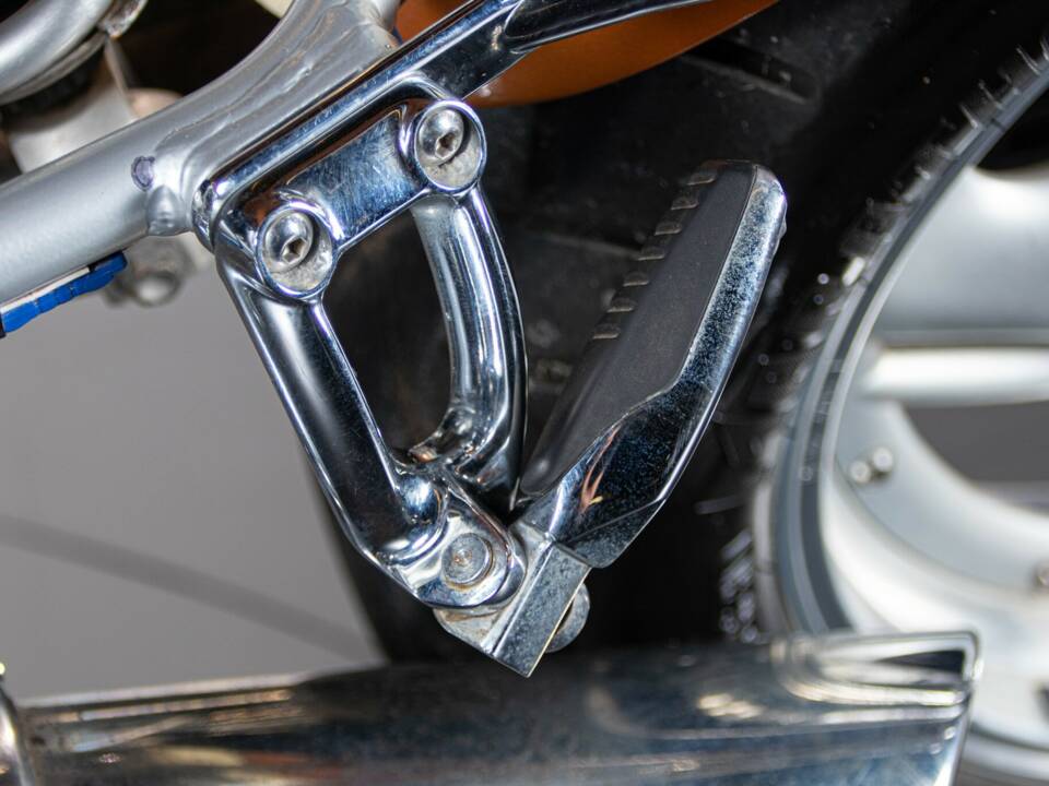 Image 21/50 of BMW R 1200 C (2001)