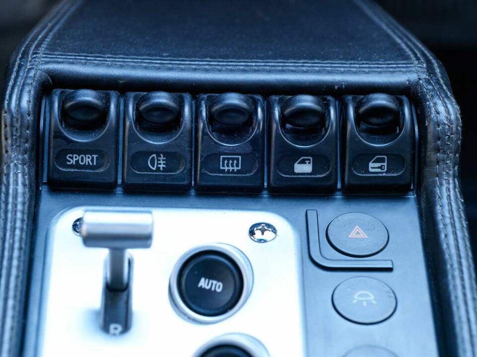 Bild 13/29 von Ferrari F 355 F1 (1998)