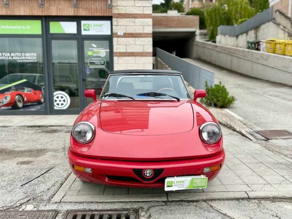 Imagen 2/10 de Alfa Romeo 1.6 Spider (1991)