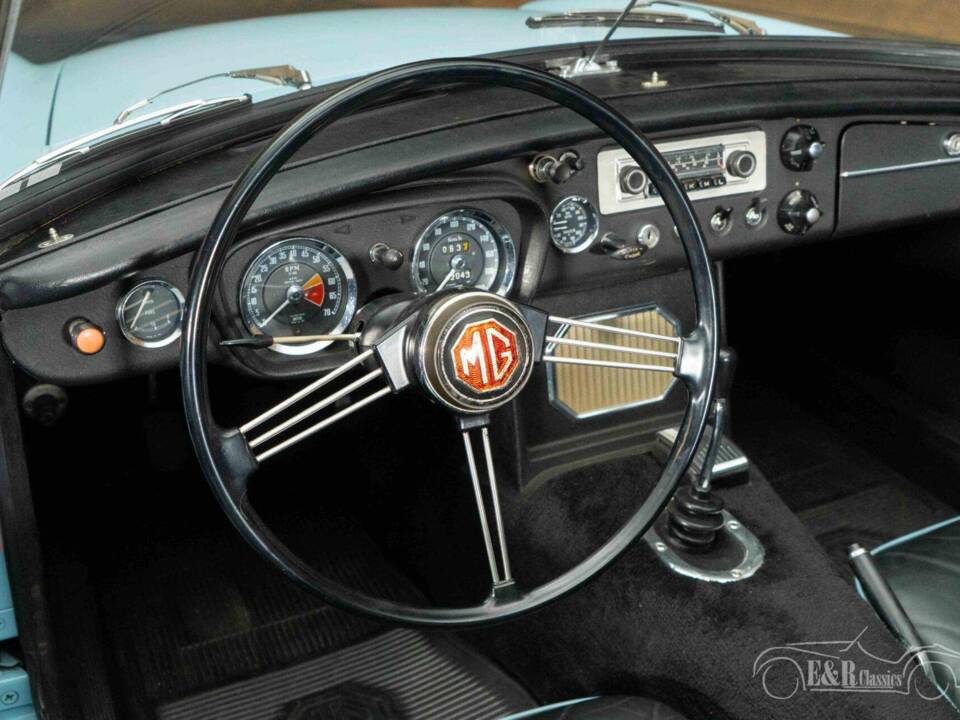 Bild 2/19 von MG MGB (1965)