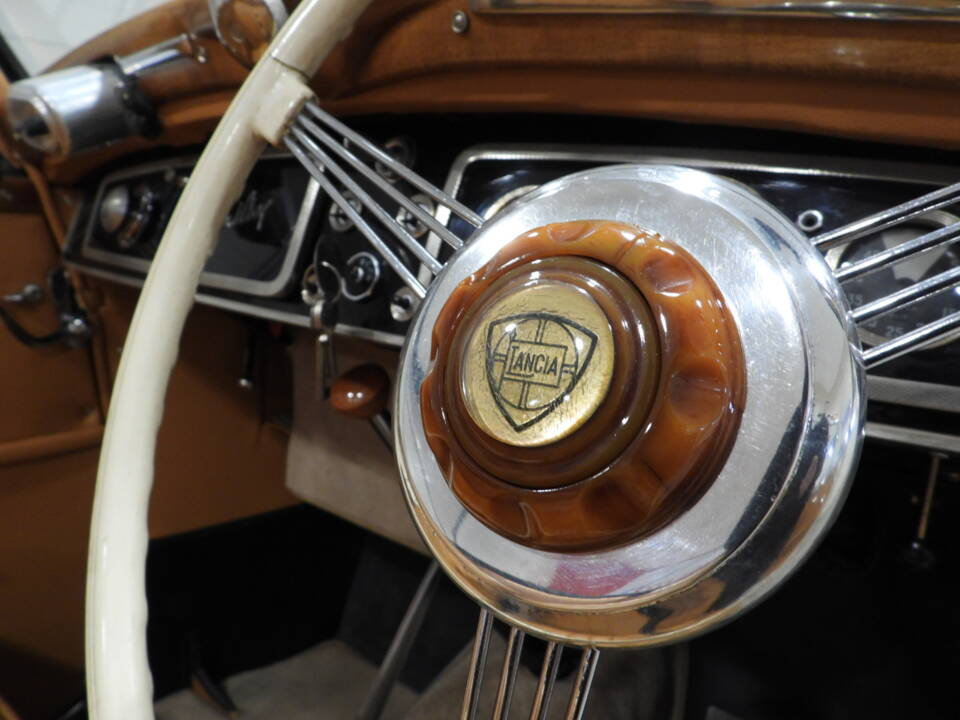 Image 27/51 of Lancia Aprilia (1937)