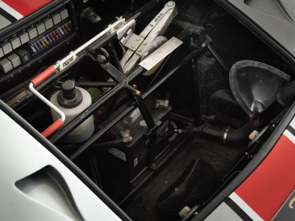 Image 43/47 of Isdera Erator GTE (1969)