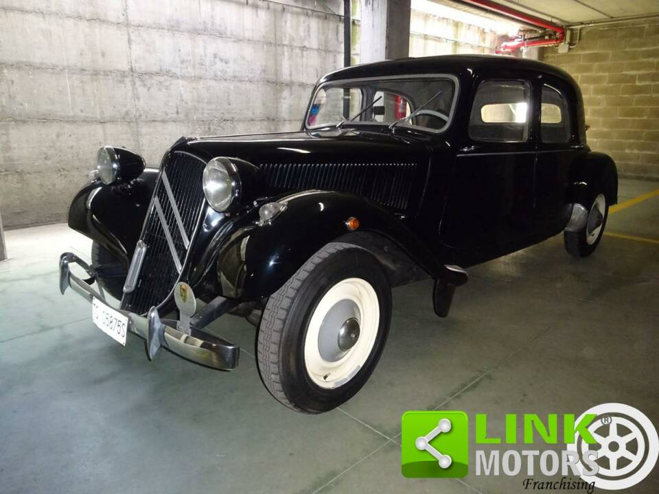 Immagine 1/10 di Citroën Traction Avant 11 B (1954)