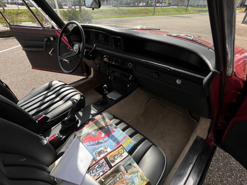 Image 32/53 de Rover 3500 S (1975)