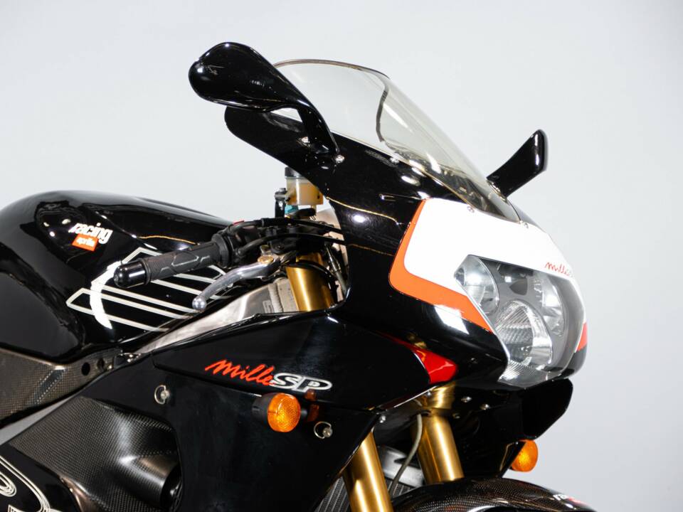 Bild 36/50 von Aprilia RSV 1000 V60 (1999)